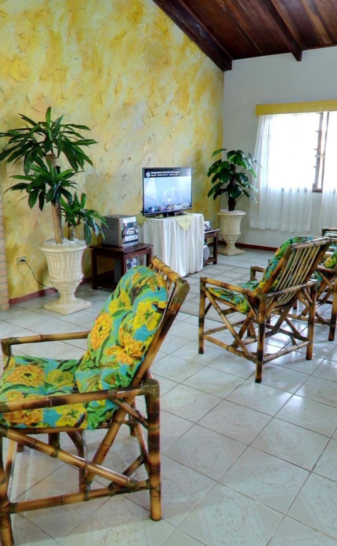 Hotel Xapuri Перуиби Экстерьер фото